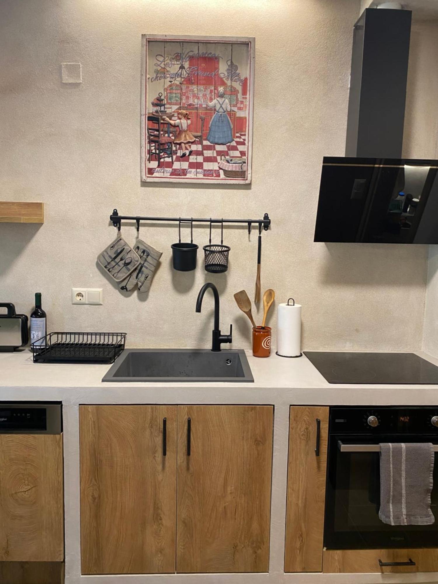 Aristi Boutique Stonehouse With Attic Apartman Kültér fotó