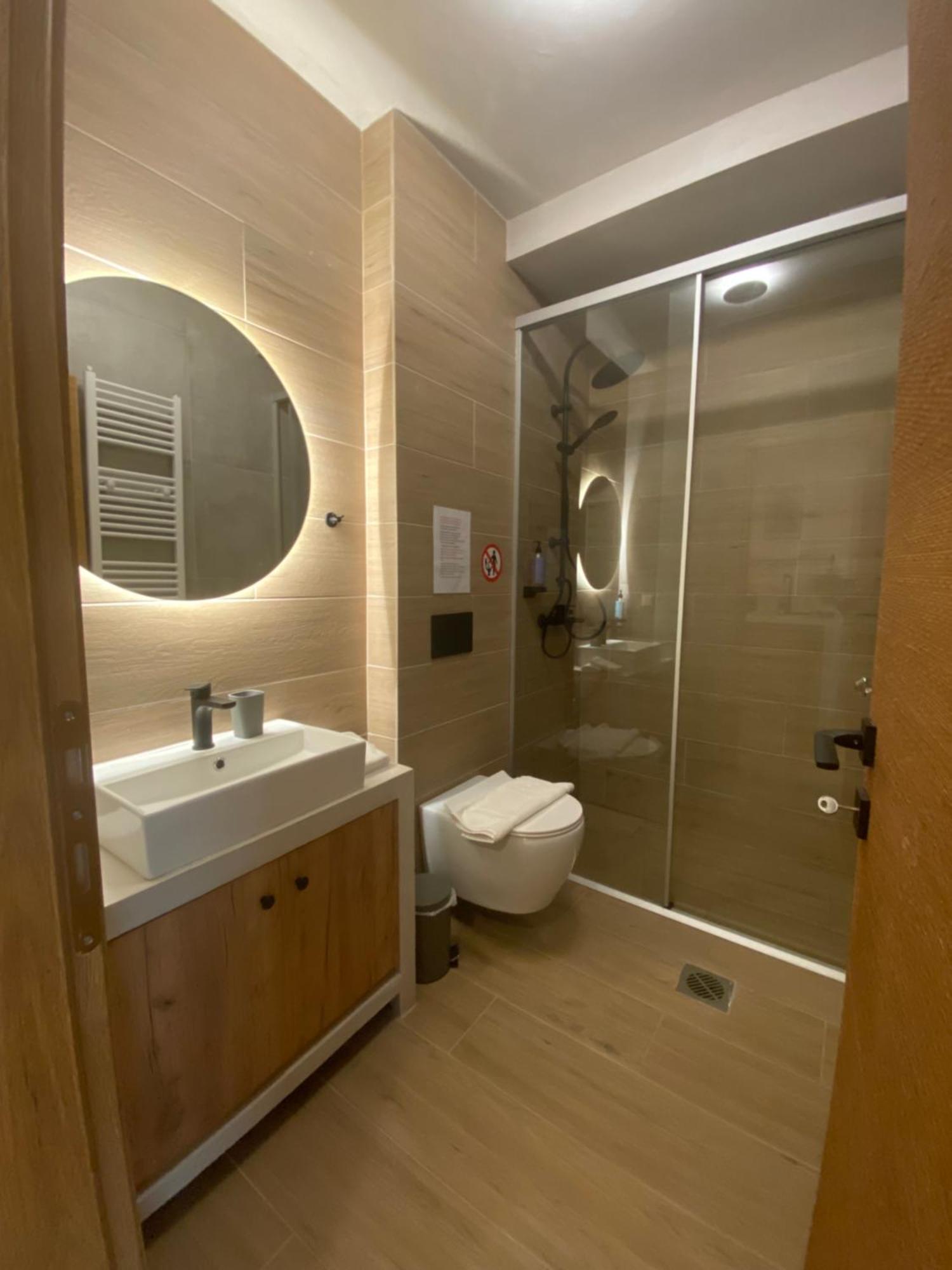 Aristi Boutique Stonehouse With Attic Apartman Kültér fotó
