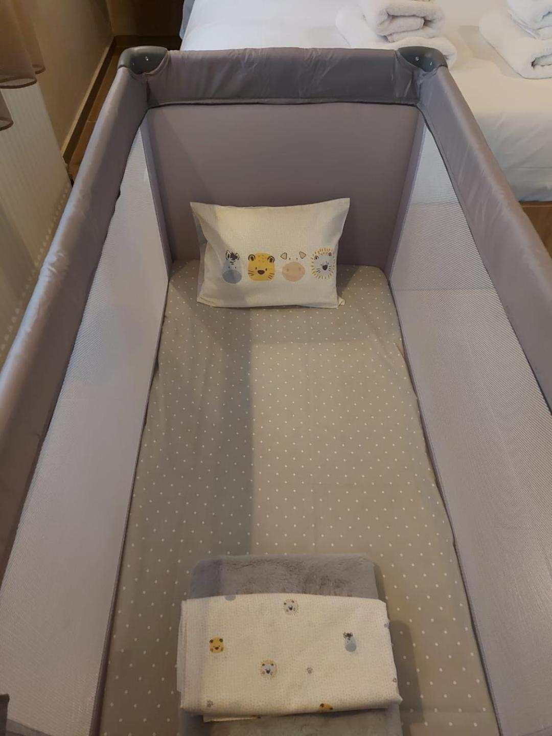 Aristi Boutique Stonehouse With Attic Apartman Kültér fotó