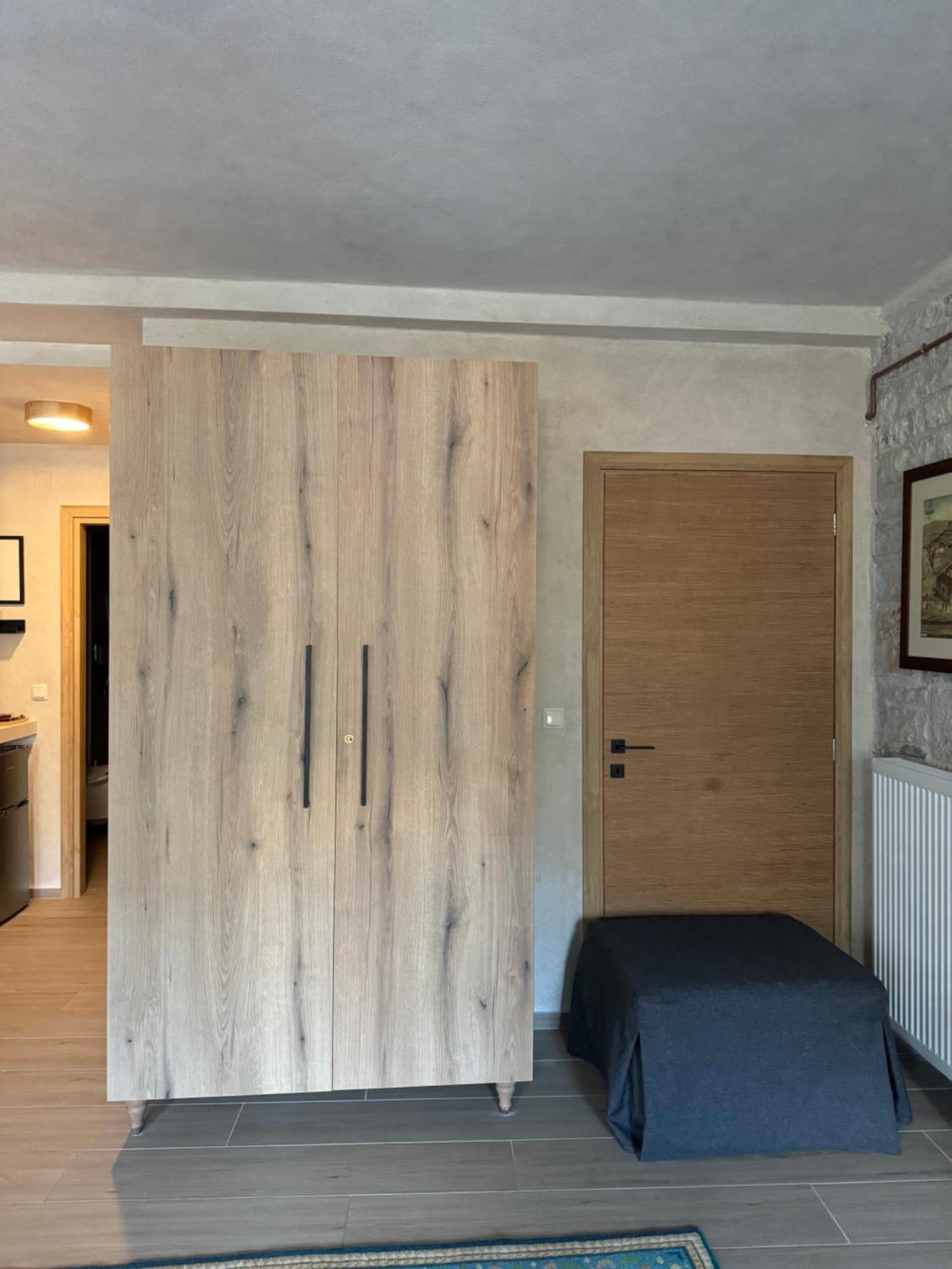 Aristi Boutique Stonehouse With Attic Apartman Kültér fotó