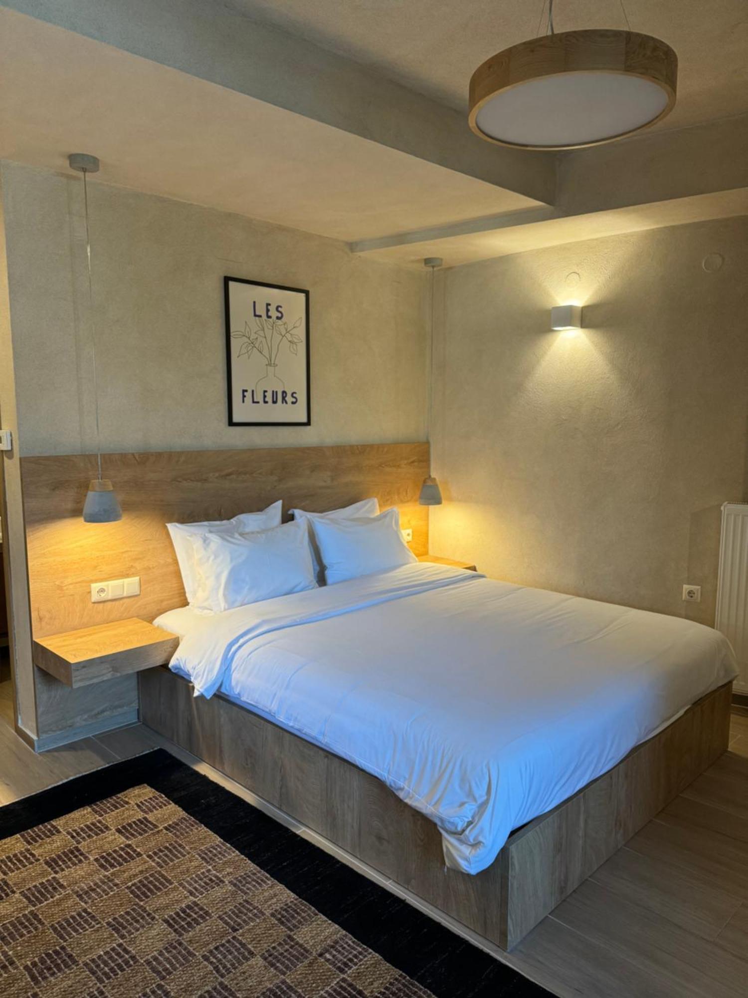 Aristi Boutique Stonehouse With Attic Apartman Kültér fotó