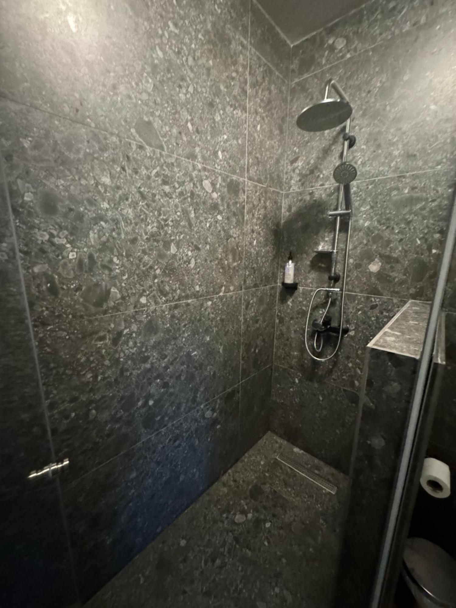 Aristi Boutique Stonehouse With Attic Apartman Kültér fotó